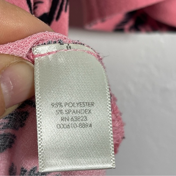 Christopher & Banks, Pink Floral Blouse. Size Small. Sleeve Cutouts. - Picture 4 of 6